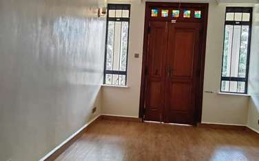 4 Bed House with En Suite in Kiambu Road
