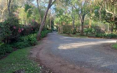 4 Bed House with En Suite at Karen Hardy