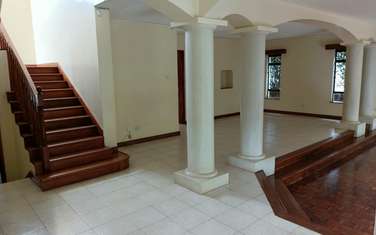 4 Bed House with En Suite in Spring Valley
