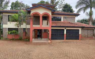 6 Bed House with En Suite at Nyari