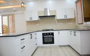 4 Bed Apartment with En Suite at 1St Avenue
