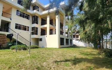 6 Bed House with En Suite in Kitisuru