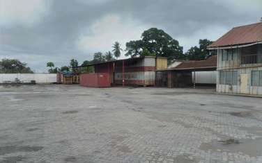 43,560 ft² Commercial Property with Parking at Port Reitz