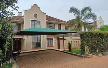 4 Bed Townhouse with En Suite at Kencom Homes