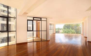 Serviced 4 Bed Apartment with En Suite in General Mathenge