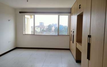 3 Bed Apartment with En Suite at Few Minutes Drive To Gigiri