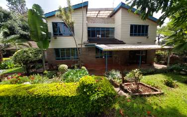 5 Bed House with En Suite at Gigiri Road