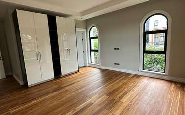 5 Bed Townhouse with En Suite in Loresho