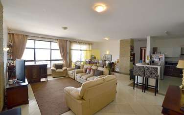 3 Bed Apartment with En Suite in Westlands Area
