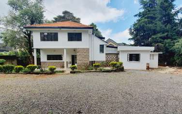 3 Bed Townhouse with En Suite in Lavington