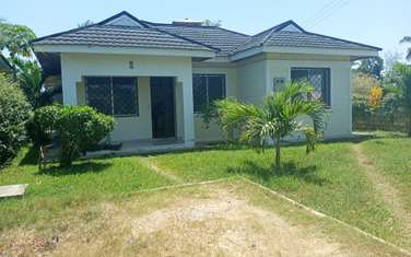 3 Bed House with En Suite at Utange