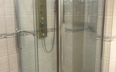 5 Bed House with En Suite at Runda