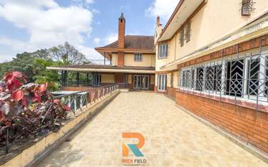 5 Bed House with En Suite in Muthaiga