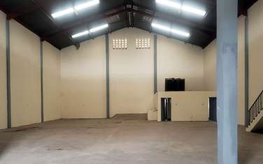 530 m² Warehouse with Service Charge Included at Enterprise Road