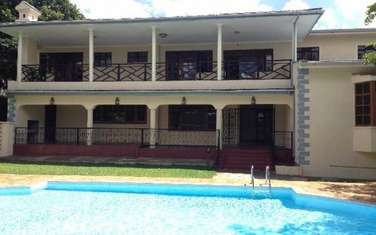 5 Bed House with En Suite at Nyari 5 Bedroom Ambassadorial House