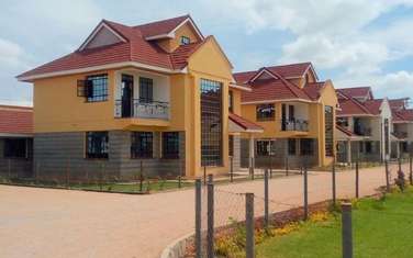 4 Bed House with Garden at Caren Gardens