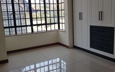 5 Bed Townhouse with En Suite at Convent Drive