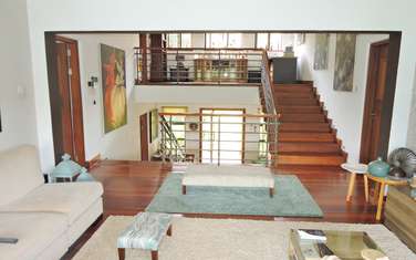 4 Bed Townhouse with Swimming Pool in Kitisuru