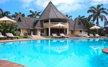 10 Bed Villa with En Suite in Diani