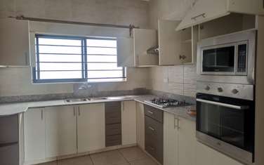 2 Bed Apartment with Balcony in Rhapta Road