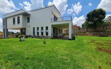 3 Bed Townhouse with En Suite in Kitisuru
