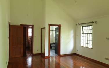 4 Bed Townhouse with En Suite at Spring Valley