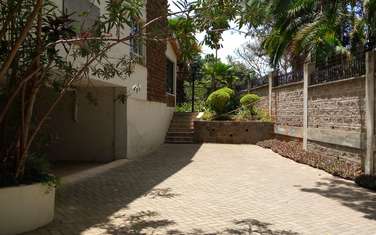 5 Bed House with En Suite at Gigiri