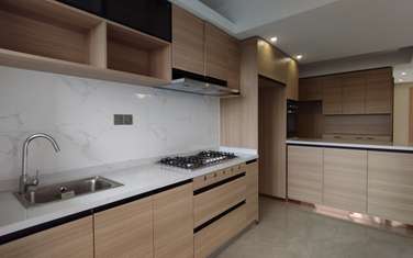 3 Bed Apartment with En Suite at Off Riverside Drive