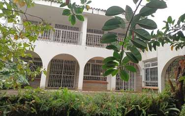 5 Bed House with En Suite at Near Kasuku Centre.