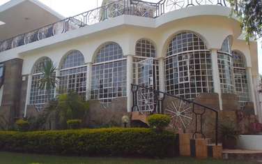 10 Bed House with En Suite at Mugumo Road