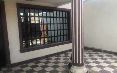 3 Bed Townhouse with En Suite in Roysambu Area