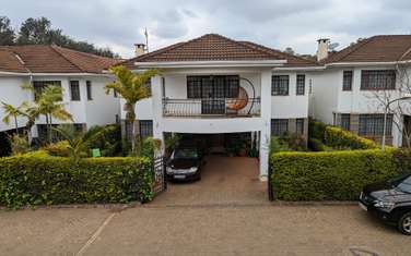 4 Bed Townhouse with Swimming Pool at Grevillia Groove