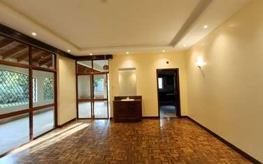5 Bed House with En Suite at