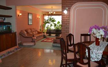 4 bedroom apartment for sale in Rhapta Road