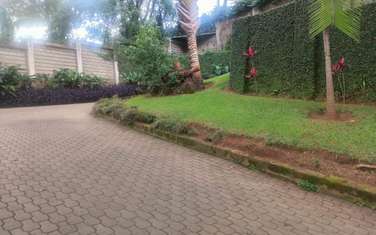 5 Bed Townhouse with En Suite in Spring Valley
