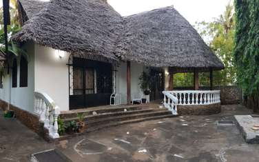 2 Bed Townhouse with En Suite in Mtwapa