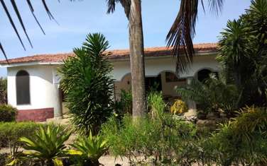 3 Bed House with En Suite at Diani Beach Road