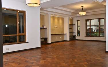 5 Bed Townhouse with En Suite at Amboseli Road