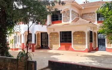 5 Bed House with Garage in Kiambu Road