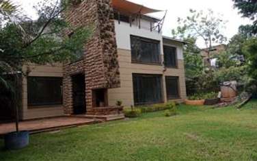 4 Bed Villa with En Suite at Lavington Green