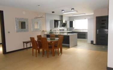 Furnished 3 Bed Apartment with En Suite in Riverside