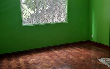 Serviced 2 Bed Apartment with En Suite at Sports Road