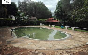 6 Bed House with En Suite at Old Runda