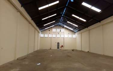 10,383 ft² Warehouse with Service Charge Included in Mombasa Road