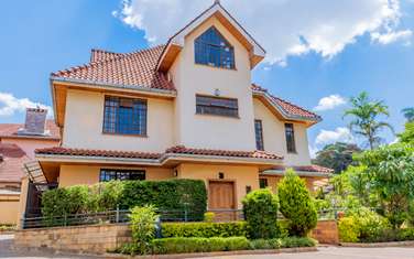 6 bedroom house for sale in Lavington