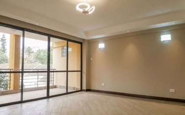 2 Bed Apartment with En Suite in Parklands