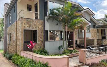 4 Bed Townhouse with En Suite in Westlands Area