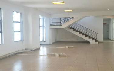 1499 m² office for rent in Riverside