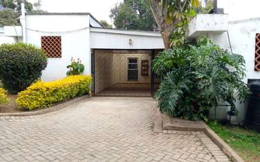 3 Bed Townhouse with En Suite at Hurlingham