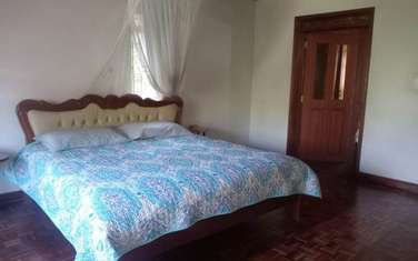 5 Bed House with En Suite in Runda